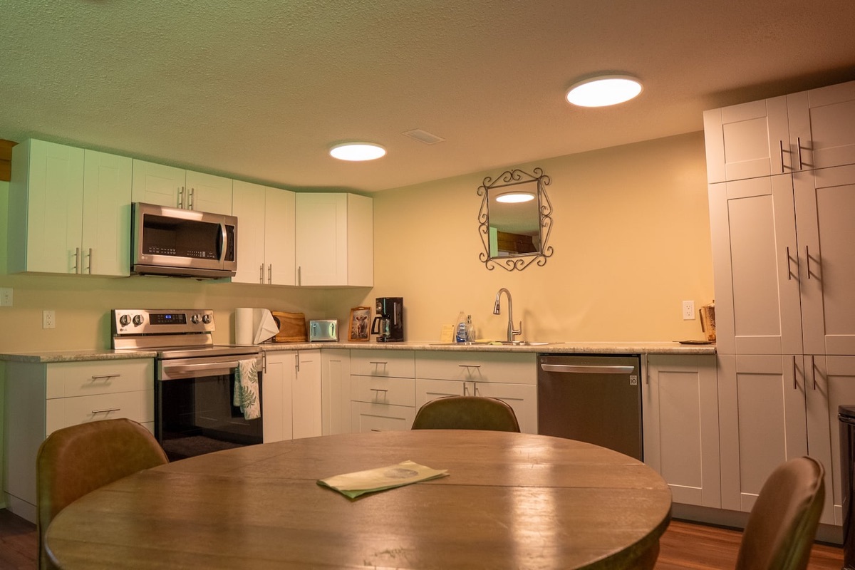 Kitchen dining area with round table