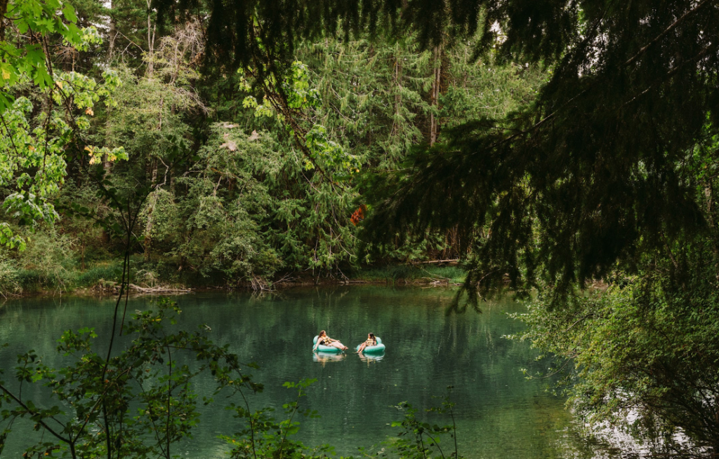Lake Cowichan Tube Shack